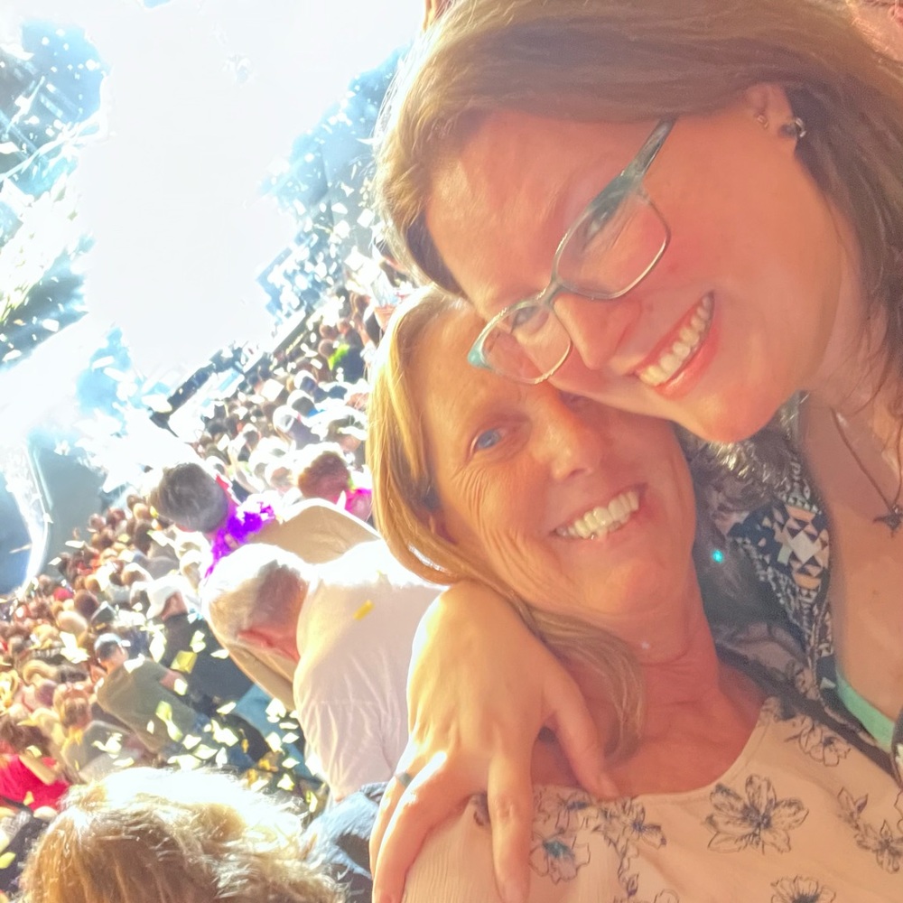 Meet your Posher, Brandi